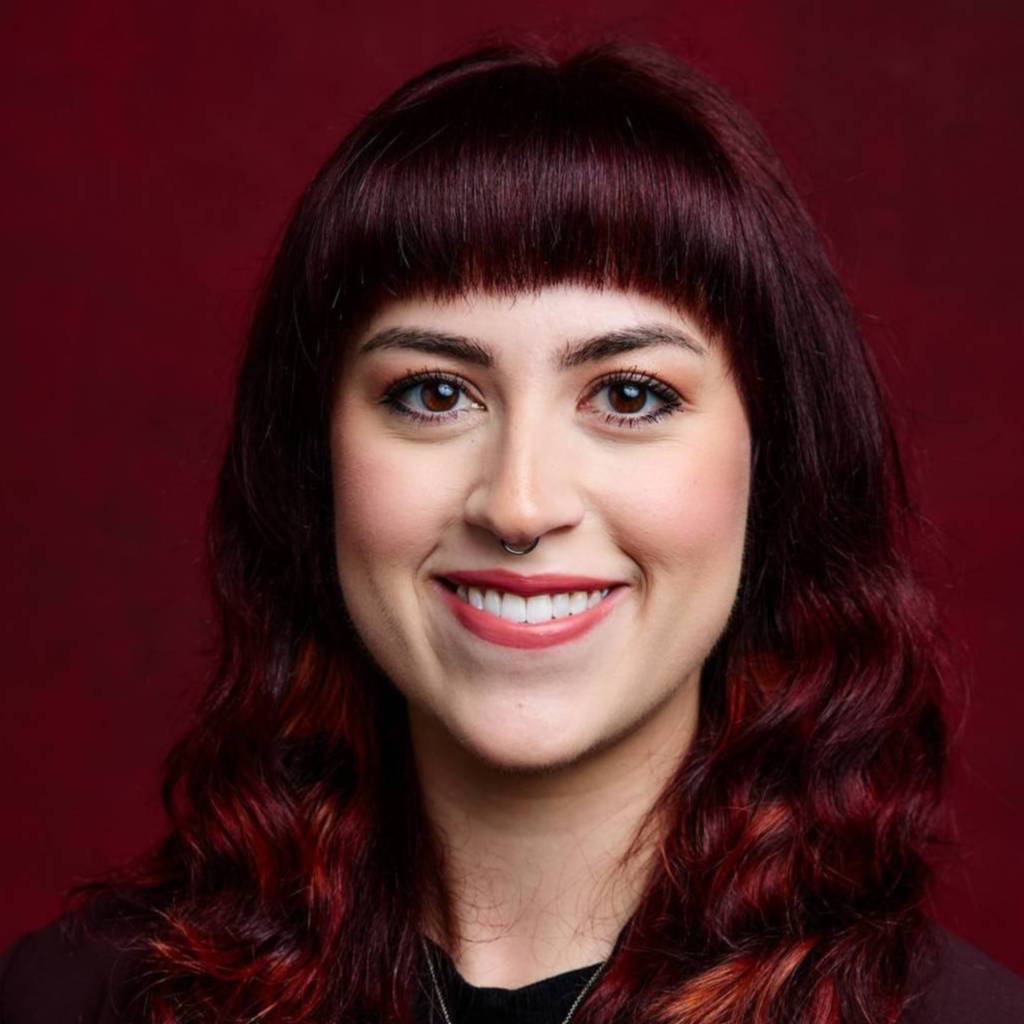 Kylie Robertson Headshot