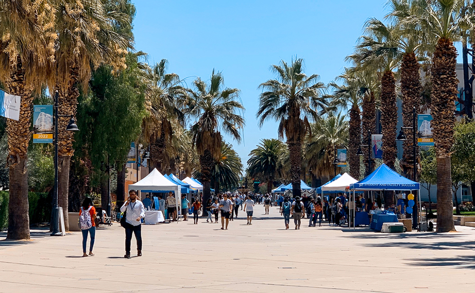Photo of the 7th street tabling plaza.